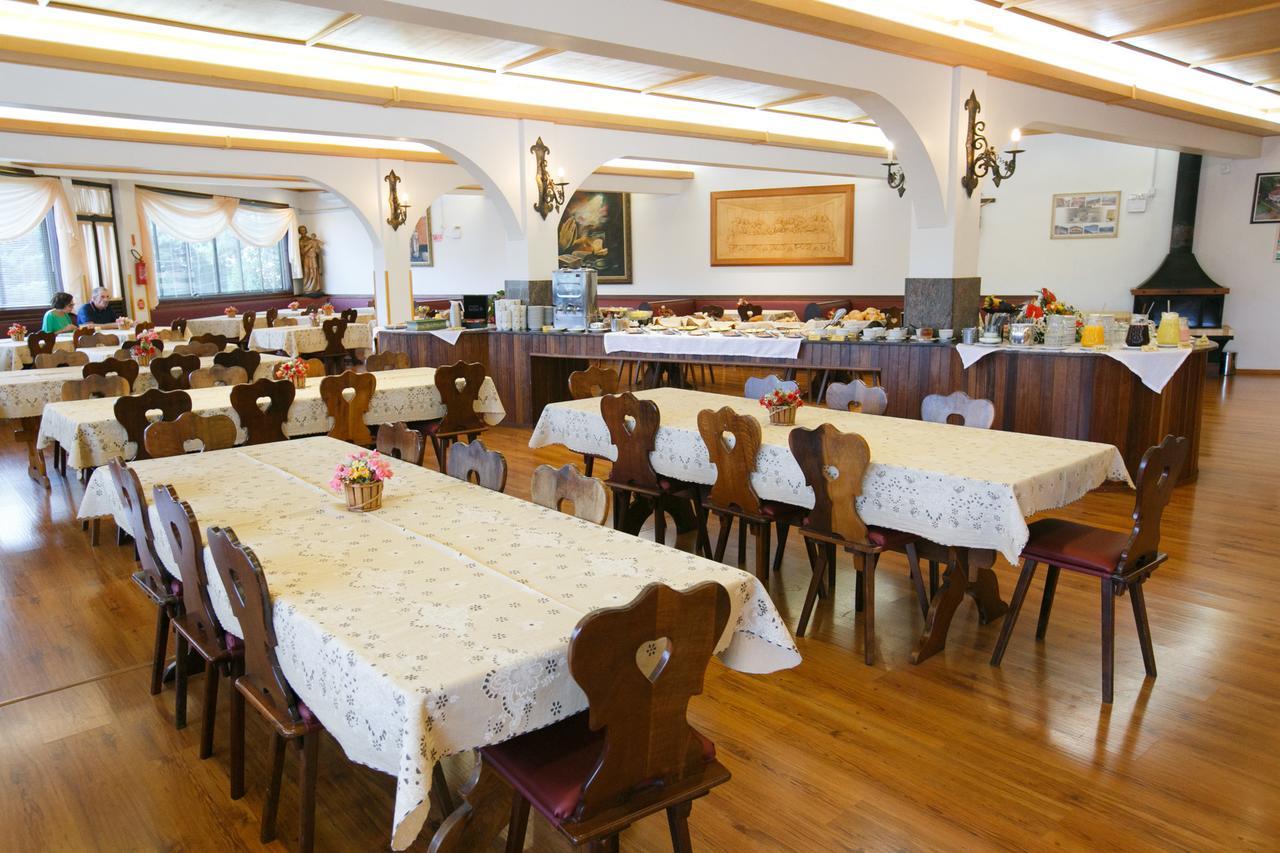 Hotel 13 Linden Treze Tilias Luaran gambar
