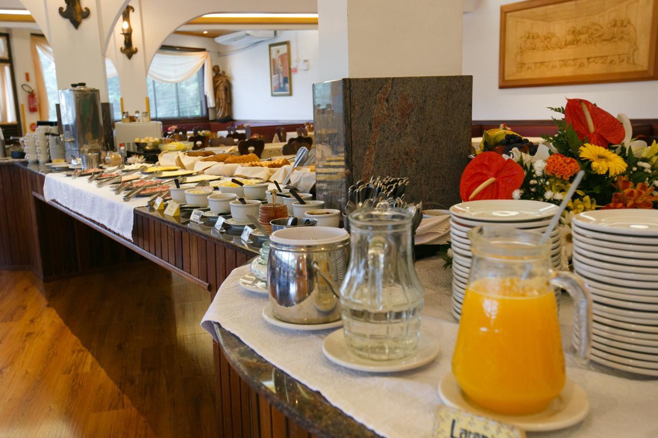 Hotel 13 Linden Treze Tilias Luaran gambar